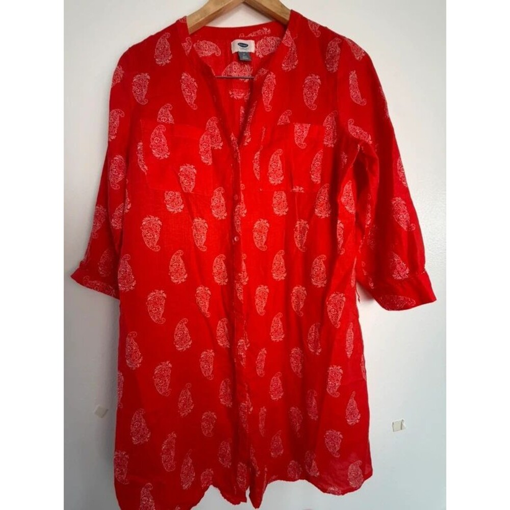 Old Navy Petite Red Paisley Button Front Tunic Blouse with Attached Cami Size M - Picture 5 of 11